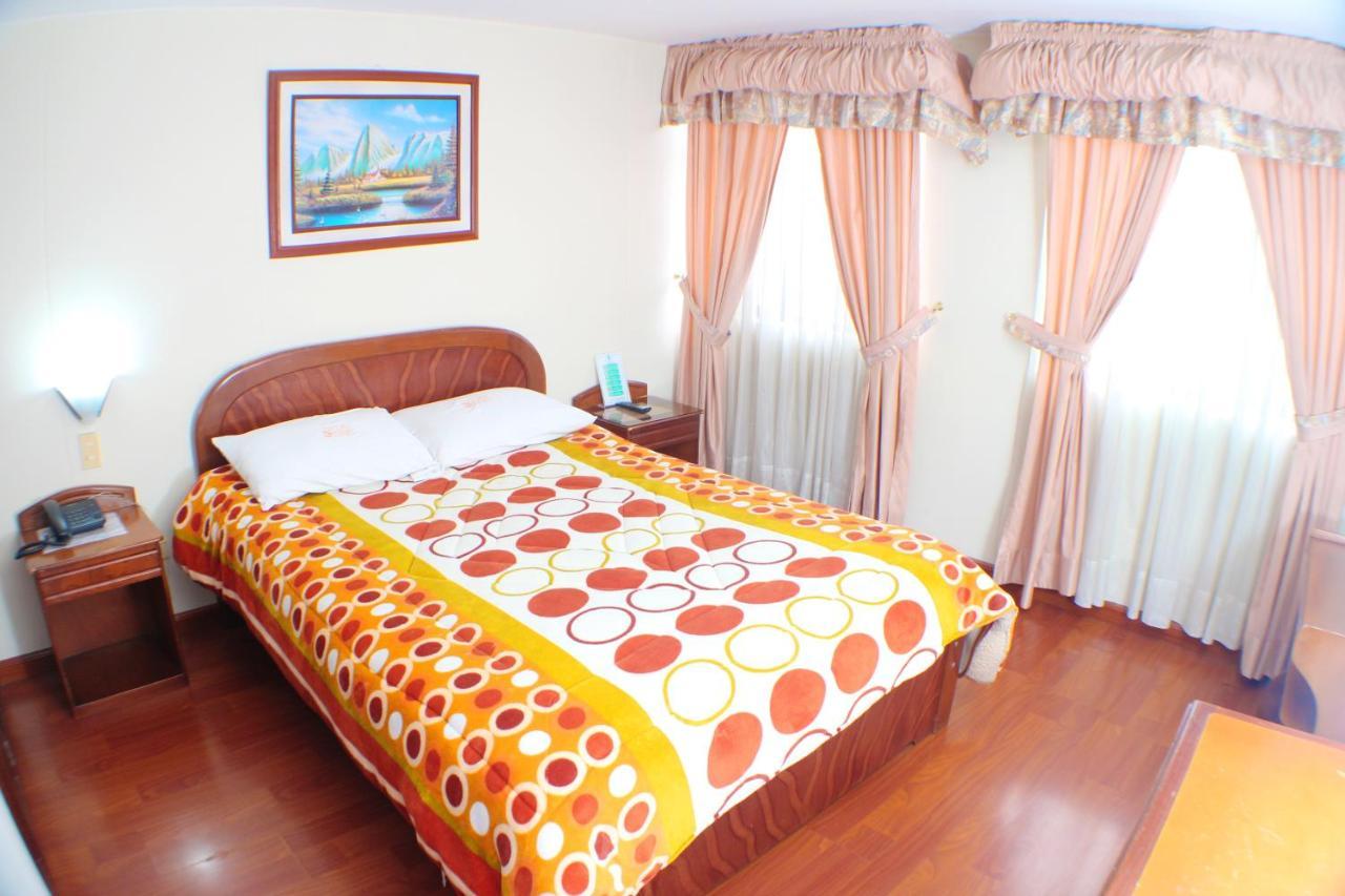 Hotel Santa Isabel 2 إبياليز المظهر الخارجي الصورة
