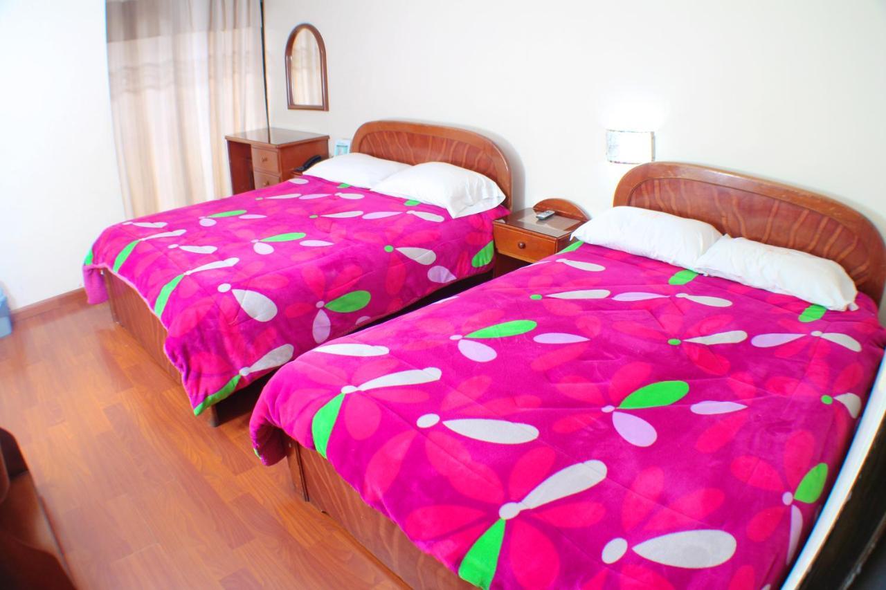 Hotel Santa Isabel 2 إبياليز المظهر الخارجي الصورة