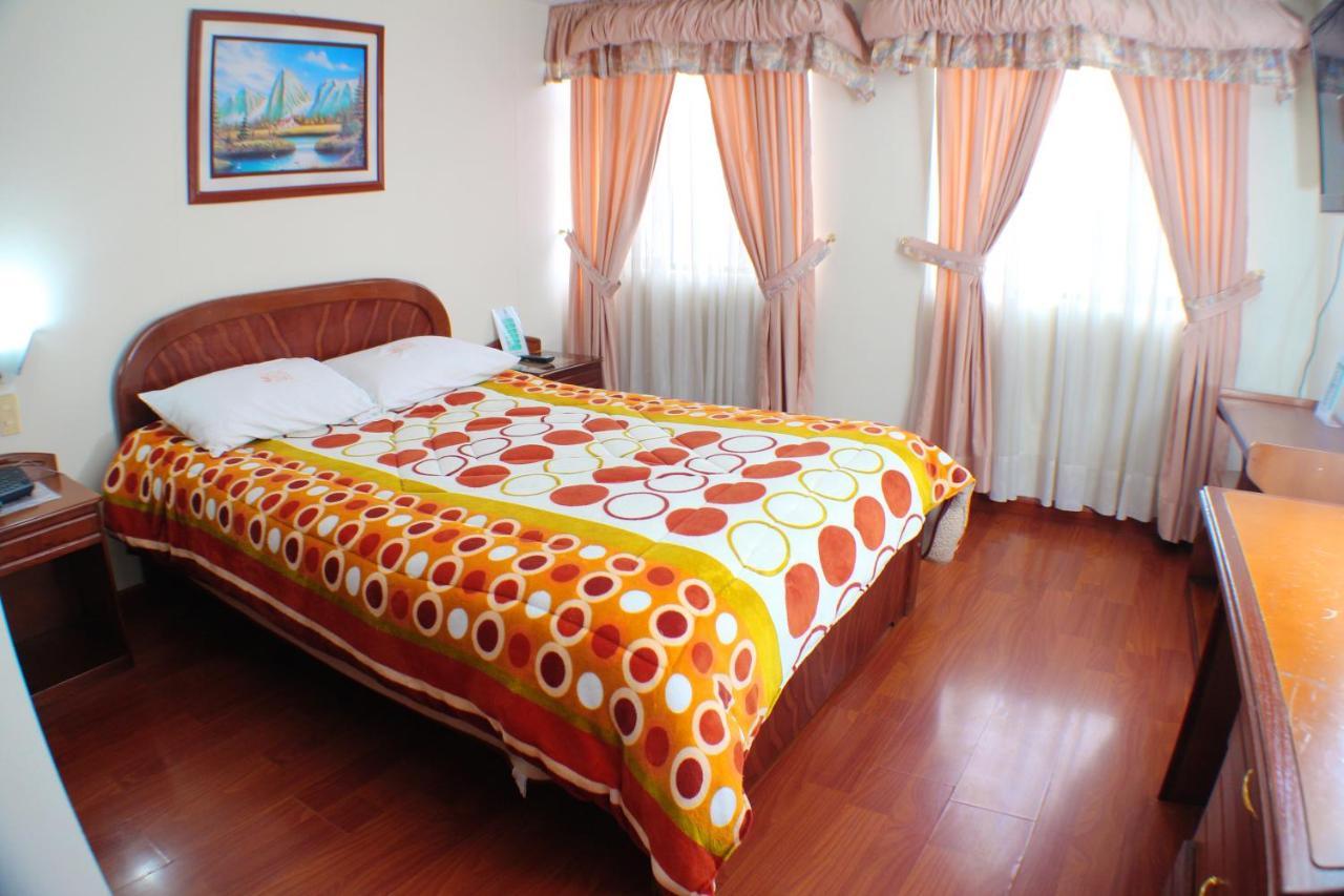 Hotel Santa Isabel 2 إبياليز المظهر الخارجي الصورة