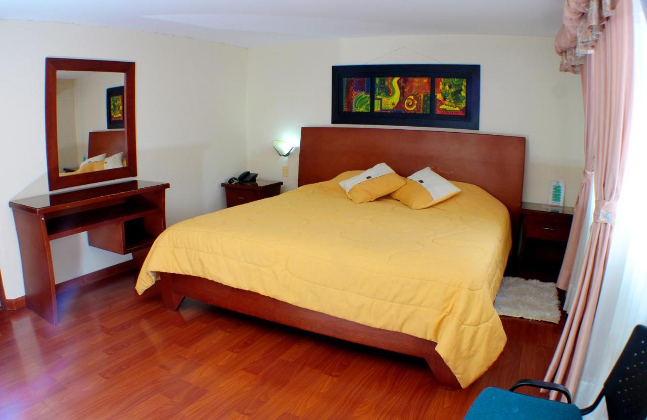 Hotel Santa Isabel 2 إبياليز المظهر الخارجي الصورة